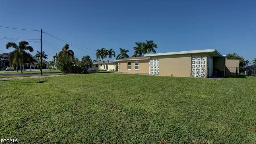3118 SE 18th Avenue, Cape Coral, FL 33904 - #3