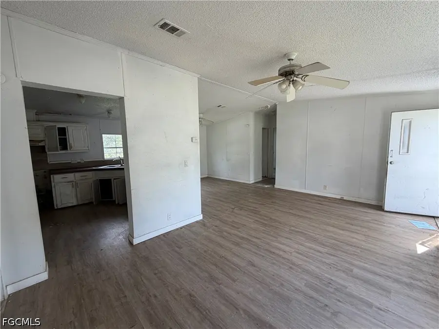 135 S Olivo Street, Clewiston, FL 33440 - #3