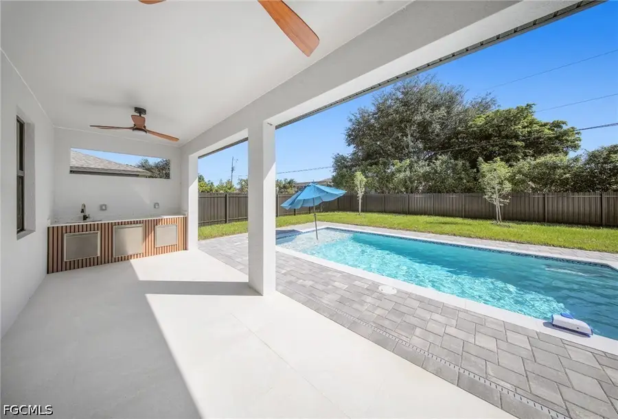 1005 NE 4th Place, Cape Coral, FL 33909 - #3