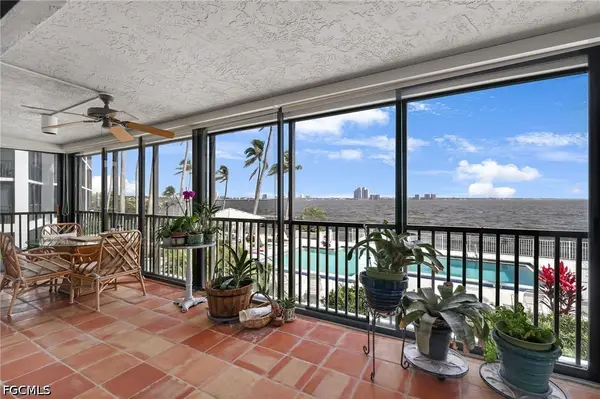 3350 N Key Drive #102, North Fort Myers, FL 33903