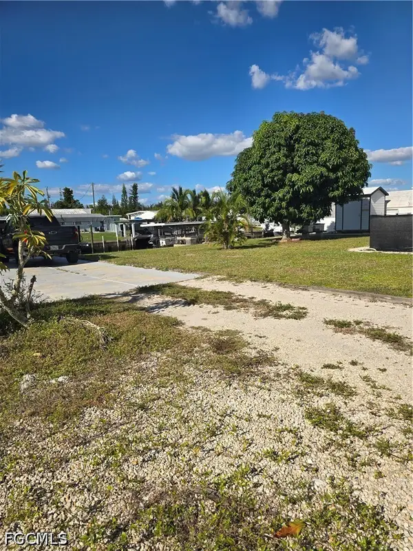 4920 Flamingo Drive, St James City, FL 33956