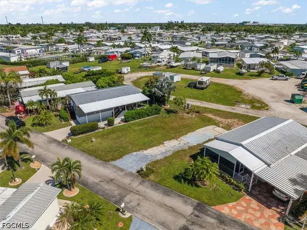 32 Ronald Drive, Fort Myers, FL 33908