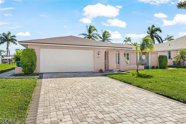 4005 SE 1st Avenue, Cape Coral, FL 33904