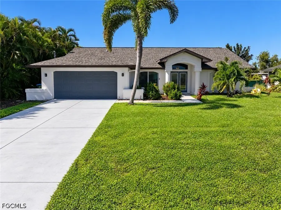 8 NE 8th Place, Cape Coral, FL 33909 - #3
