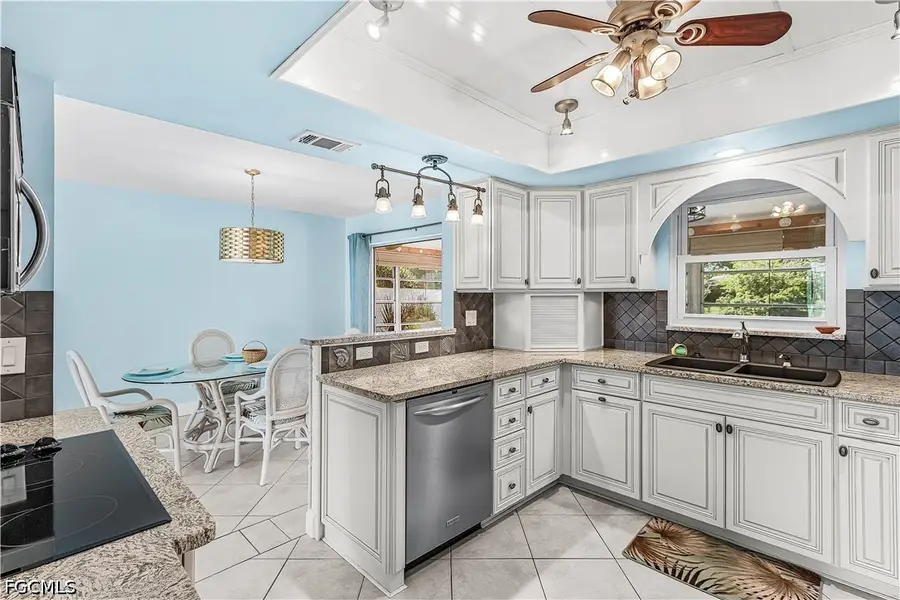 4632 SE 1st Place, Cape Coral, FL 33904 - #3