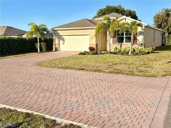394 Spring Hill Lake Loop, Cape Coral, FL 33993