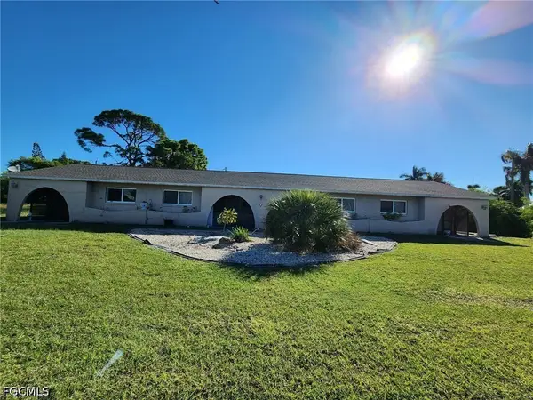 4927 Coronado Parkway #1-4, Cape Coral, FL 33904