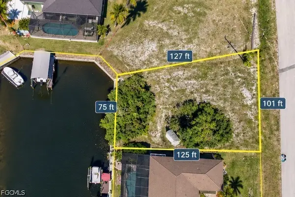 2372 NW 38th Place, Cape Coral, FL 33993