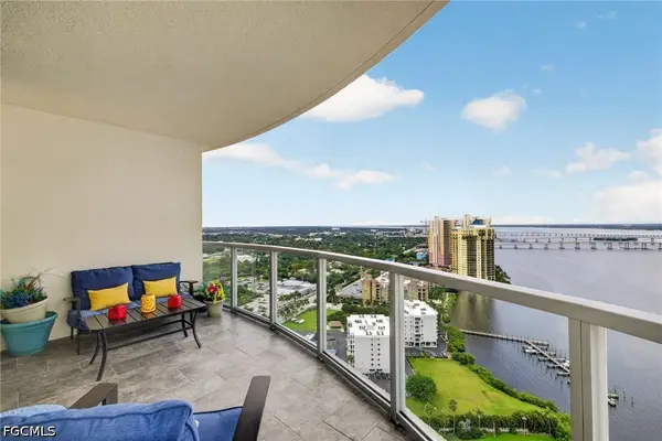 3000 Oasis Grand Boulevard #2807, Fort Myers, FL 33916
