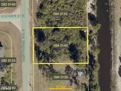 567 Hawthorne Avenue S, Lehigh Acres, FL 33974