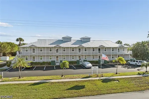 825 W Elkcam Circle #101, Marco Island, FL 34145