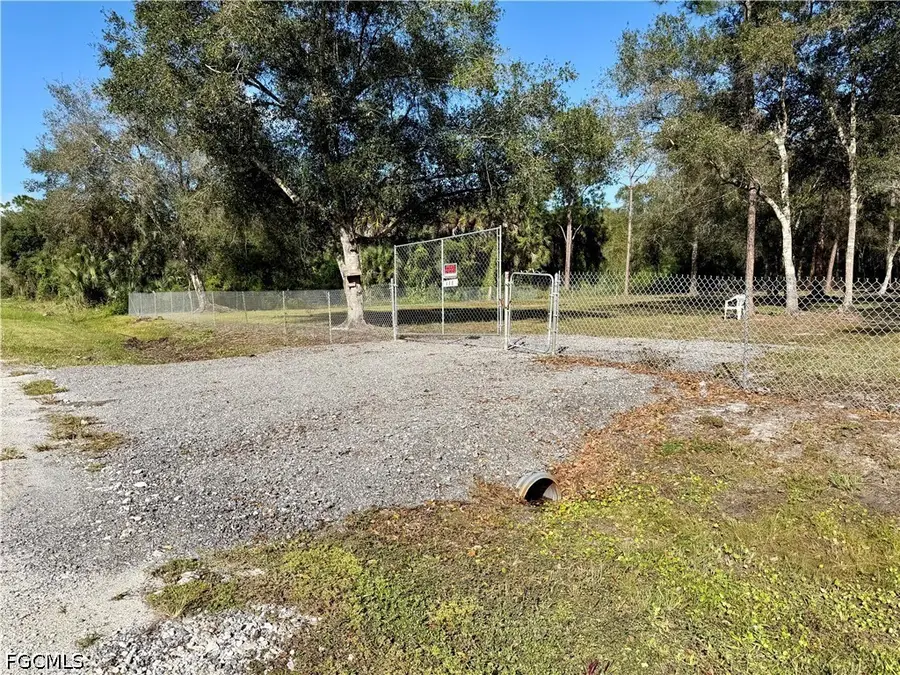 465 S Estribo Street, Clewiston, FL 33440 - #2