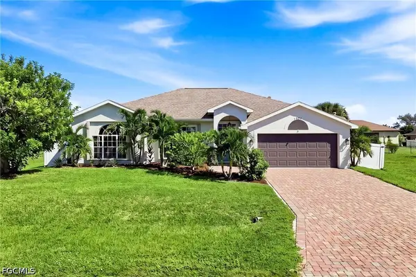 1305 SW 11th Place, Cape Coral, FL 33991