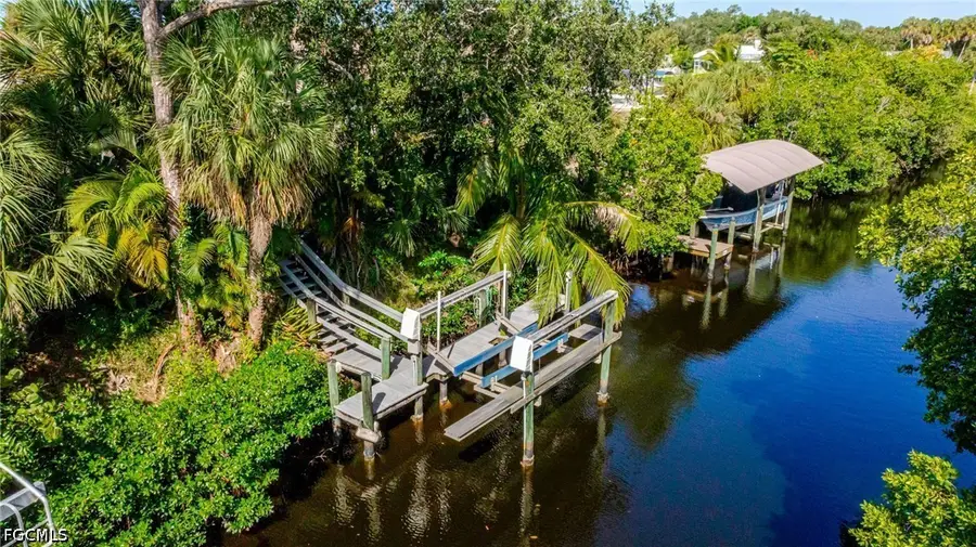 9274 Palm Island Circle, North Fort Myers, FL 33903 - #2