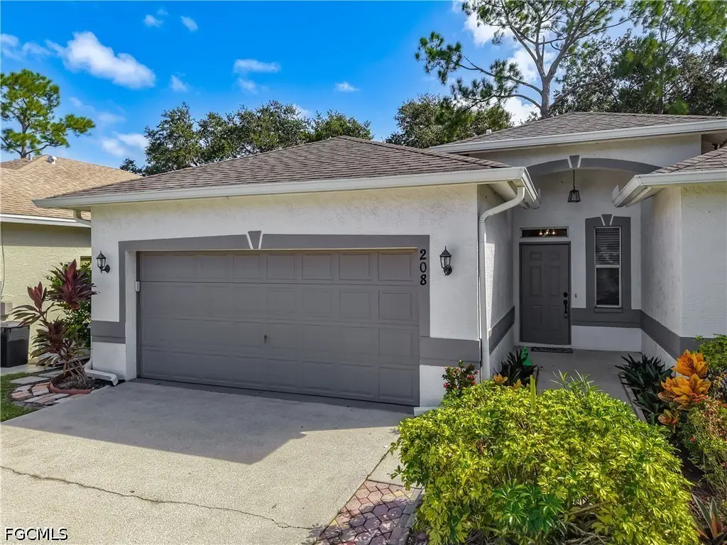 208 Stanhope Circle, Naples, FL 34104 - #1