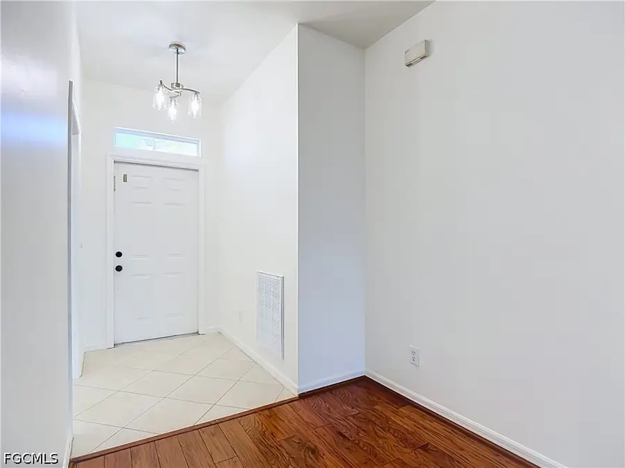 208 Stanhope Circle, Naples, FL 34104 - #3