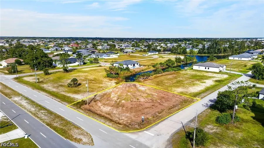 1135 NE 36th Lane, Cape Coral, FL 33909 - #2