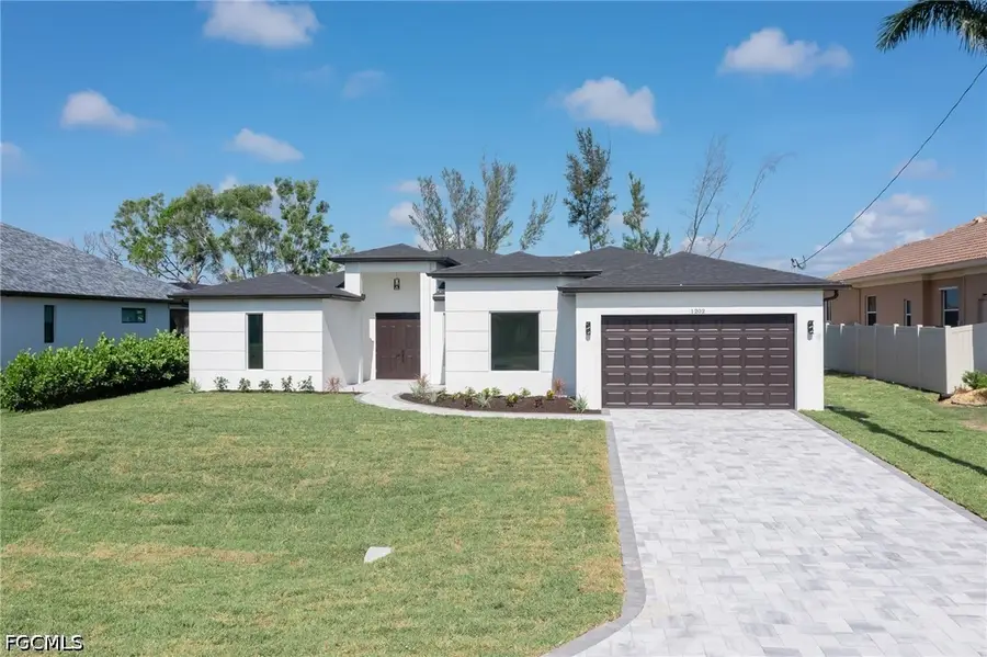 1202 SW 8th Place, Cape Coral, FL 33991 - #2