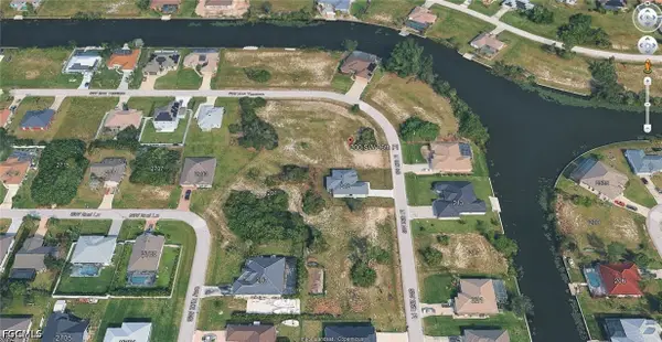 200 SW 26th Place, Cape Coral, FL 33991