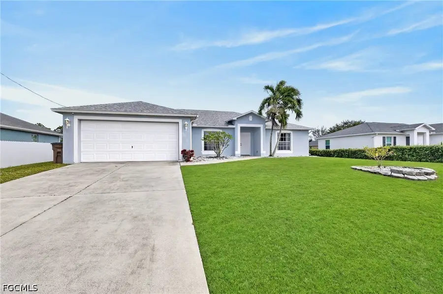 4305 NE 20th Place, Cape Coral, FL 33909 - #3