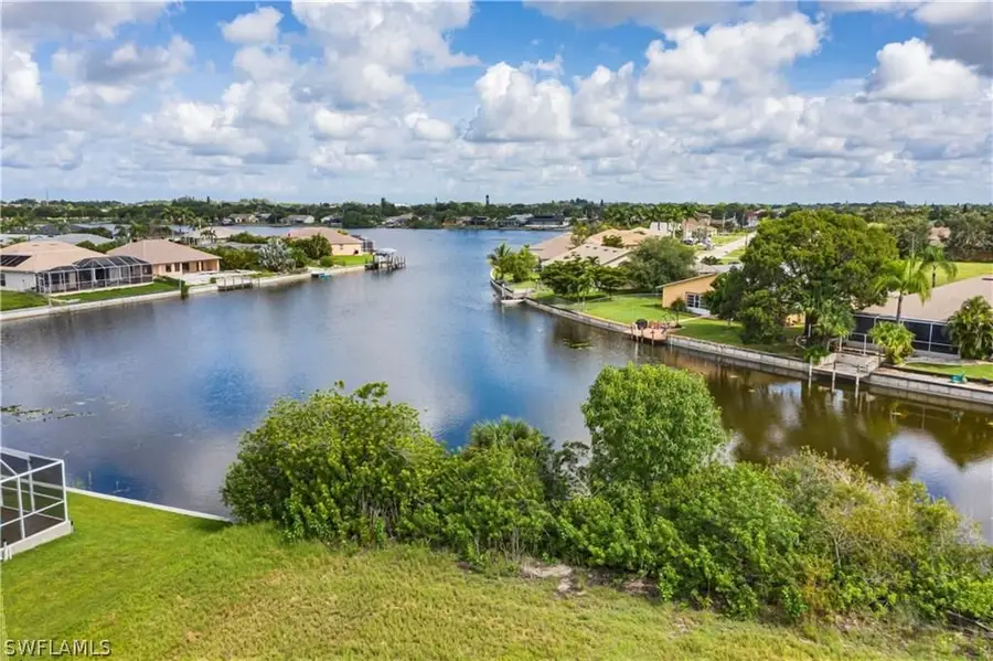505 SE 7th Street, Cape Coral, FL 33990 - Image #2