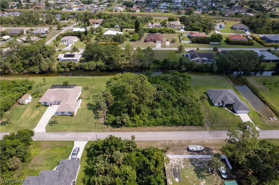837 Porter Street E, Lehigh Acres, FL 33974 - Image #3