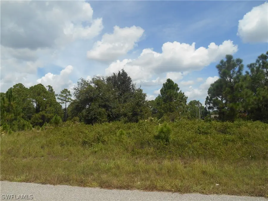 1031 Plymouth Street E, Lehigh Acres, FL 33974 - Image #3