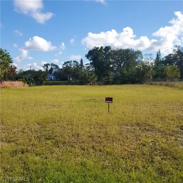 2211 Safe Harbour Court, Alva, FL 33920