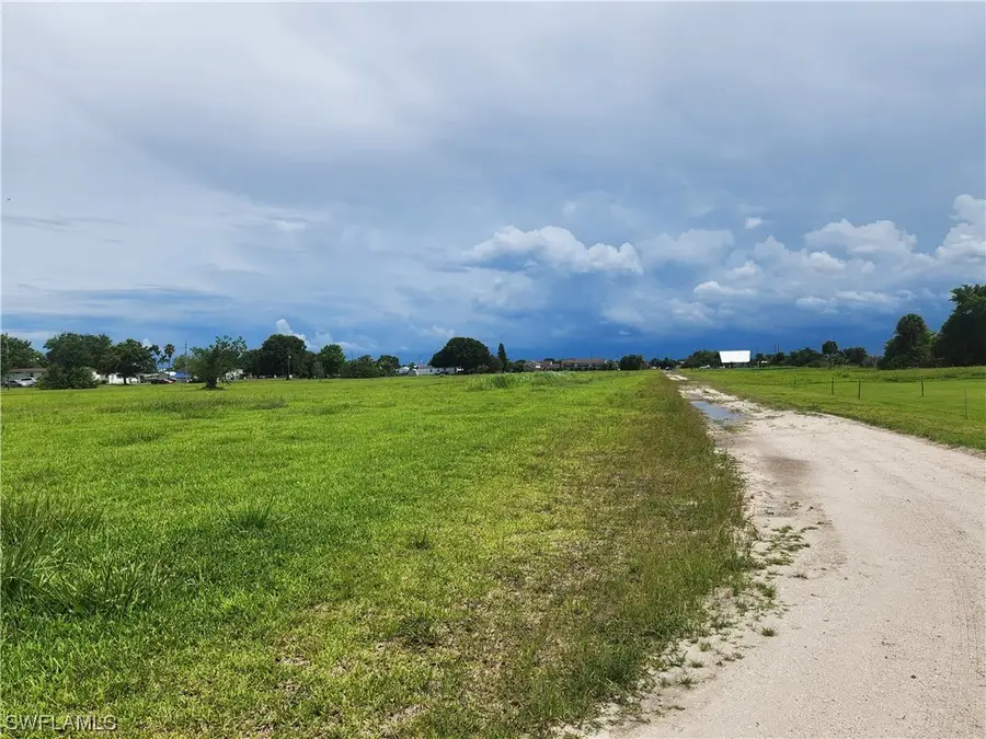 411 Elderberry Avenue, Moore Haven, FL 33471 - Image #3