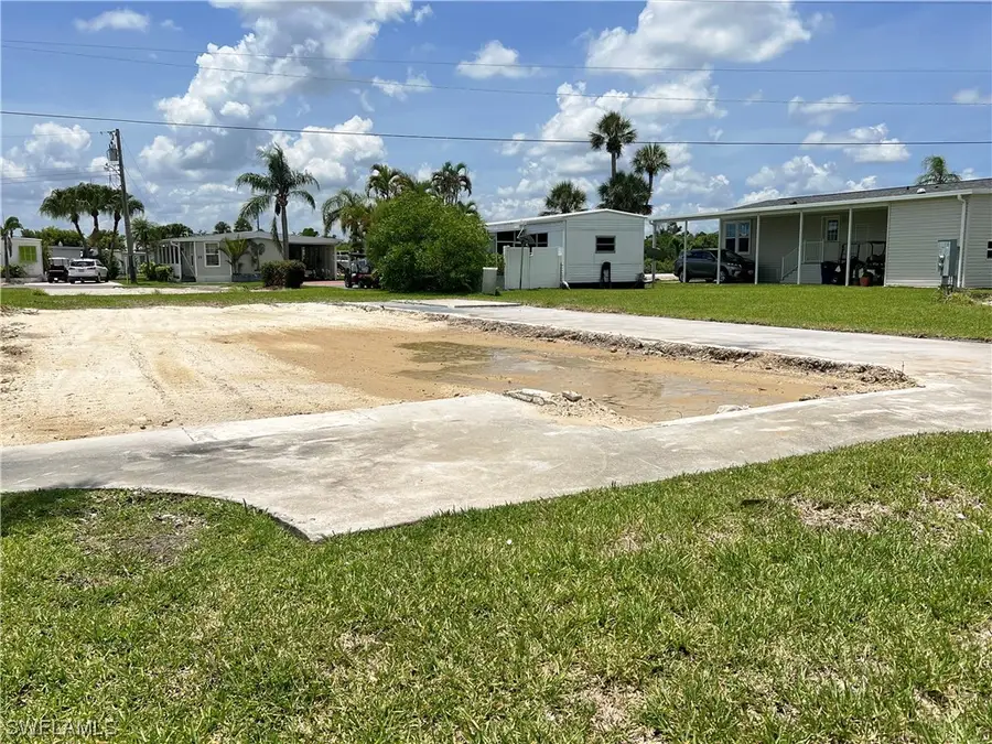 147 Orange Harbor Drive, Fort Myers, FL 33905 - Image #2