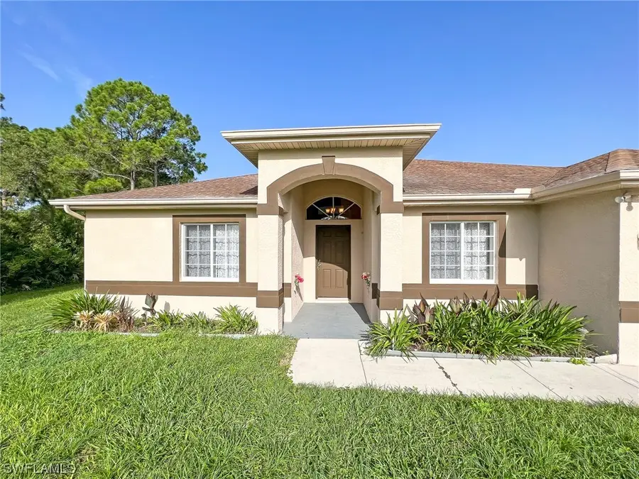 505 Palmetto Avenue, Lehigh Acres, FL 33972 - Image #2