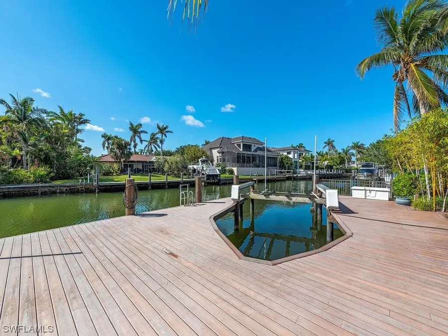 688 21st Avenue S, Naples, FL 34102 - Image #3