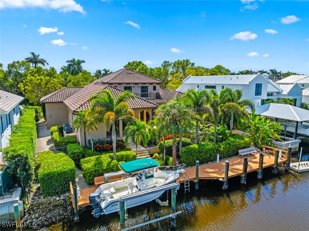 611 18th Avenue S, Naples, FL 34102 - #1