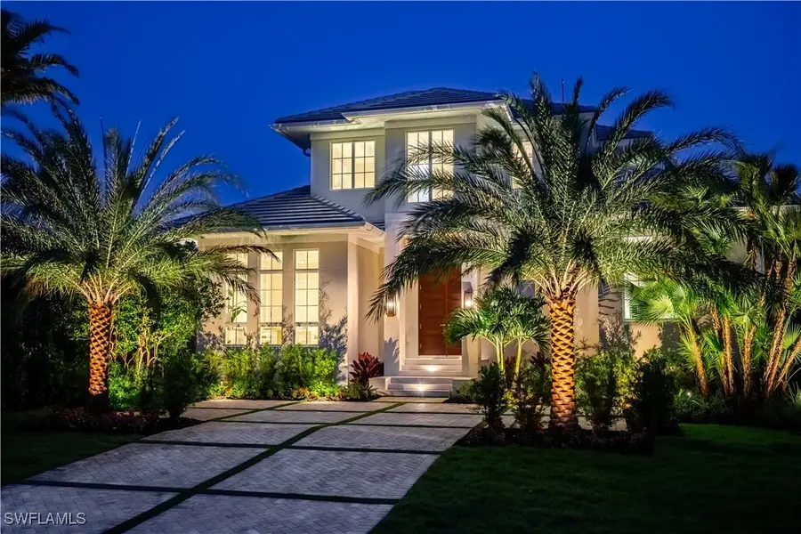 128 1st Avenue S, Naples, FL 34102 - Image #2