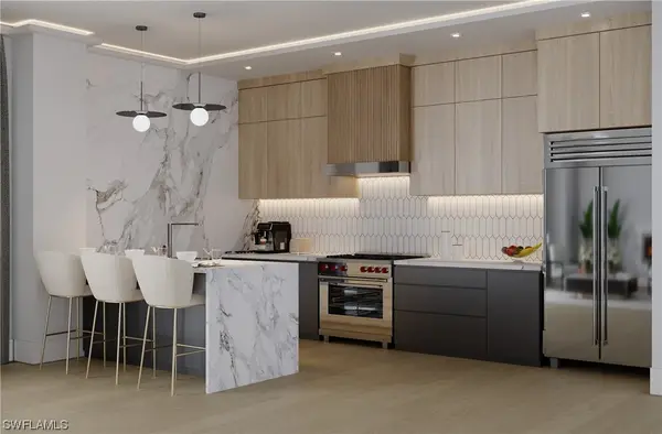 180 9th Street S #302, Naples, FL 34102