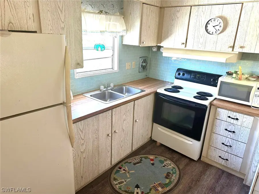 26124 Colony Road, Bonita Springs, FL 34135 - Image #3