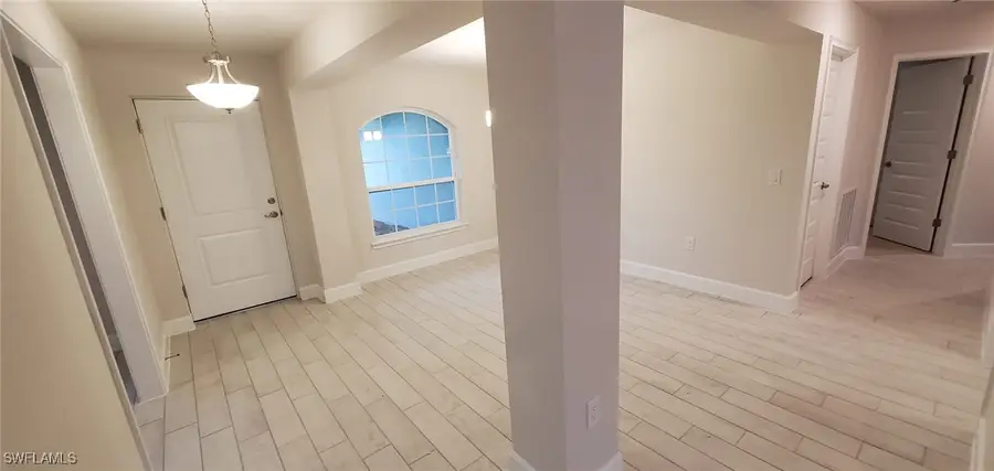 1055 Merry Street E, Lehigh Acres, FL 33974 - Image #3