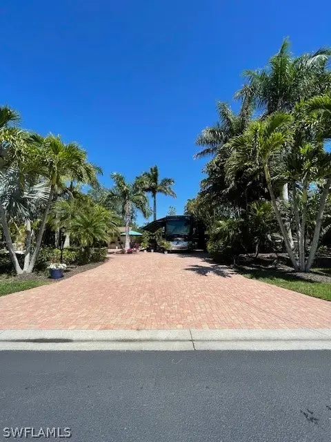 4842 Southern Breeze Drive, Naples, FL 34114 - Image #1