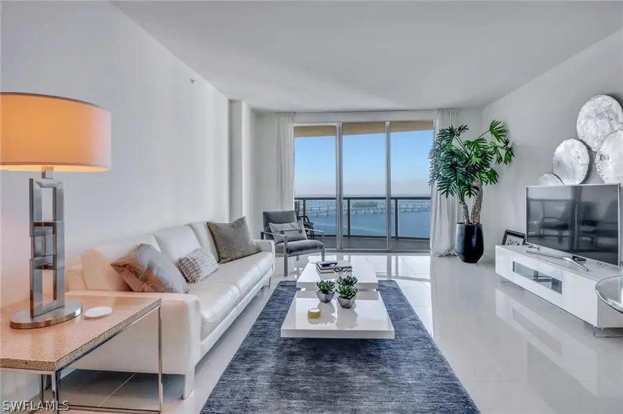 3000 Oasis Grand Boulevard #3005, Fort Myers, FL 33916 - Image #2