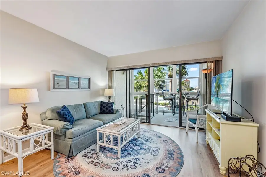 807 River Point Drive #105D, Naples, FL 34102 - Image #3