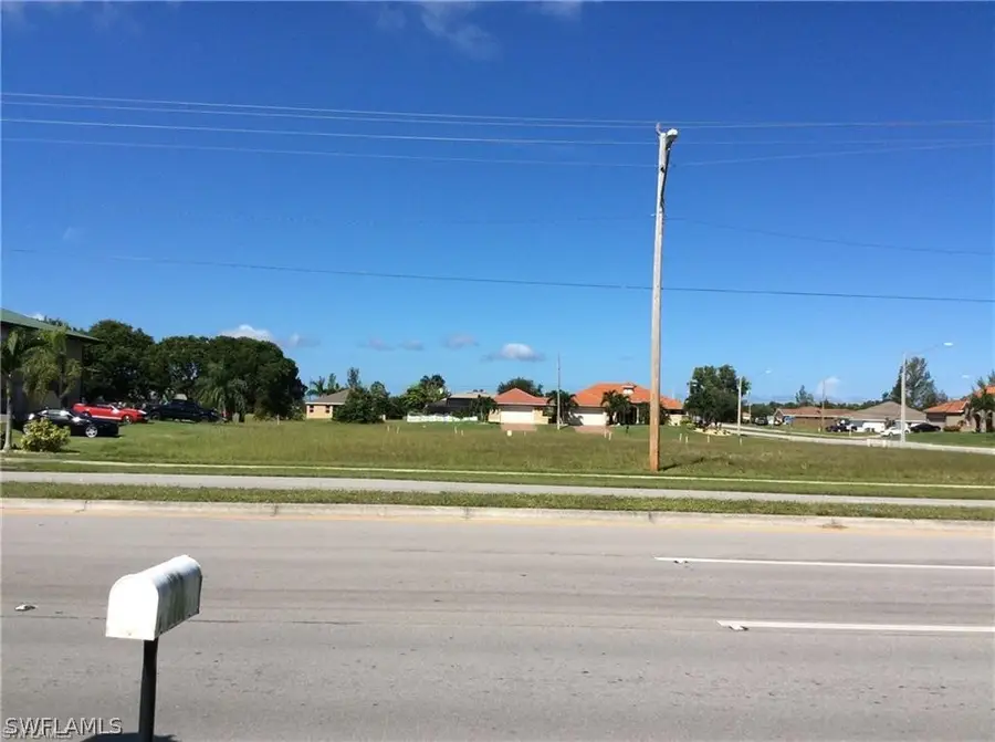3706 Chiquita Boulevard S, Cape Coral, FL 33914 - Image #3