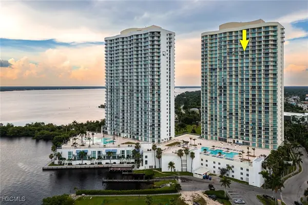 3000 Oasis Grand Boulevard #2803, Fort Myers, FL 33916