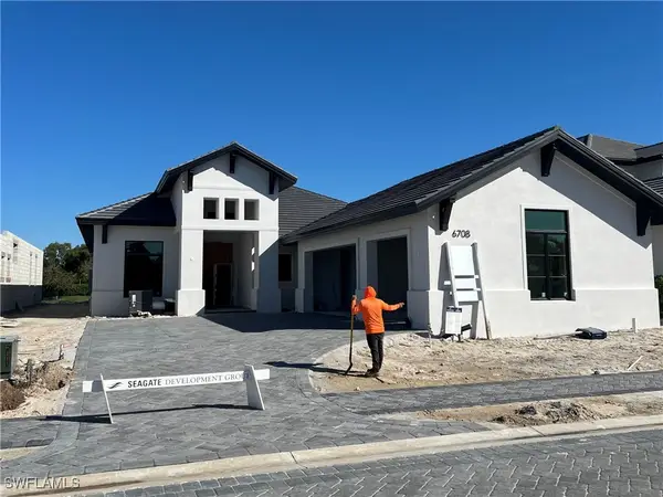 6708 Newport Road, Naples, FL 34109