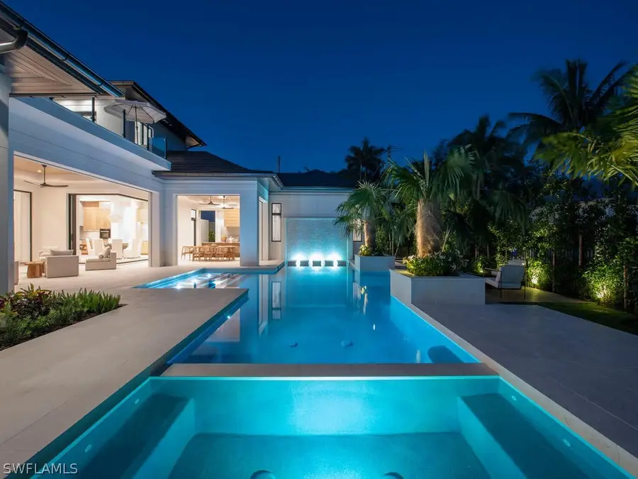 540 4th Avenue N, Naples, FL 34102 - Image #2