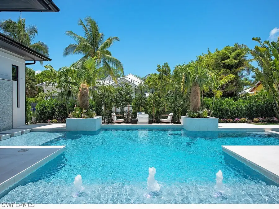 540 4th Avenue N, Naples, FL 34102 - Image #3