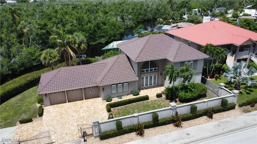 14370 Mcgregor Boulevard, Fort Myers, FL 33919 - Image #2