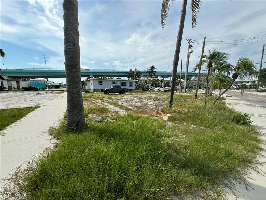 1041 3rd Street, Fort Myers Beach, FL 33931 - Image #3