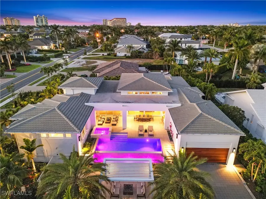 4220 Crayton Road, Naples, FL 34103 - Image #2