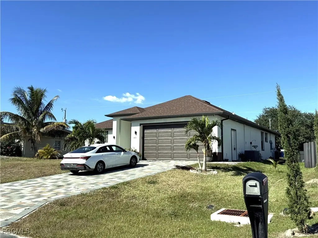 401 NE 9th Street, Cape Coral, FL 33909 - Image #1