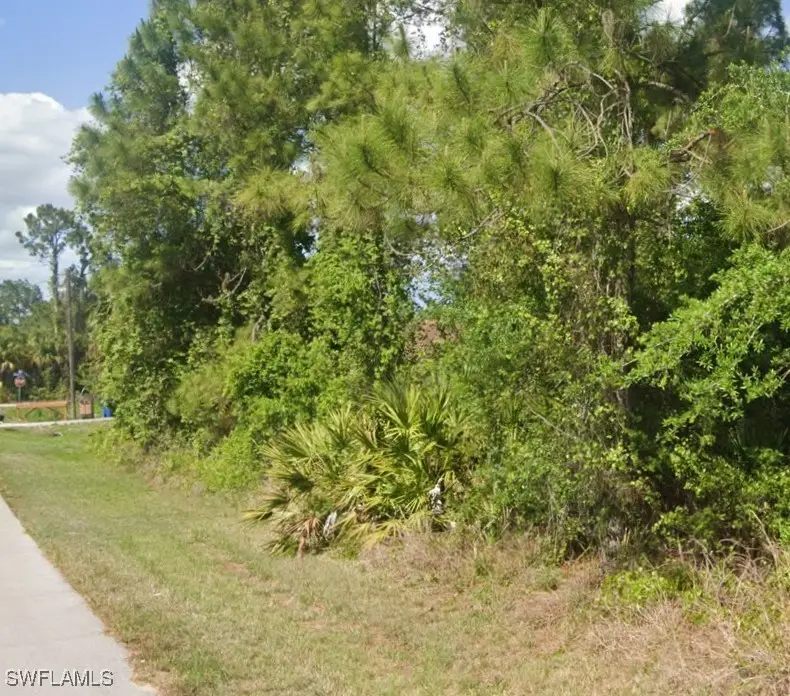 159 Everson Avenue S, Lehigh Acres, FL 33974 - Image #3